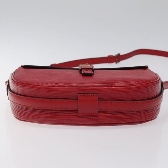 LOUIS VUITTON Epi Jeune Fille MM Shoulder Bag Red M52157 LV Auth 119841 - Picture 6 of 16
